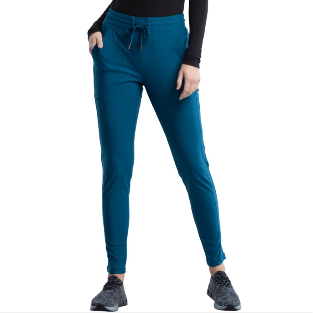 Cherokee Form Slim/Tapered Pants